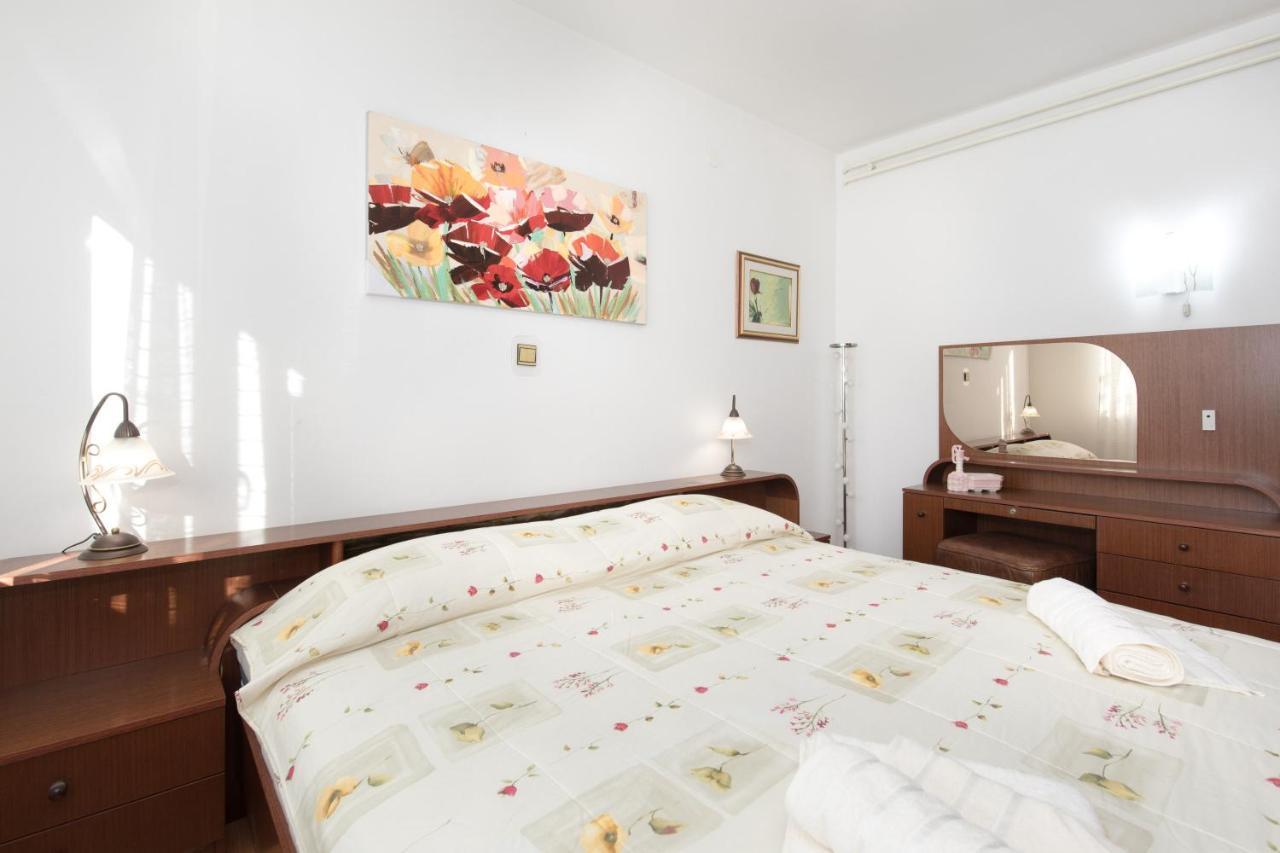 Apartmani Paradiso 克尔克 外观 照片