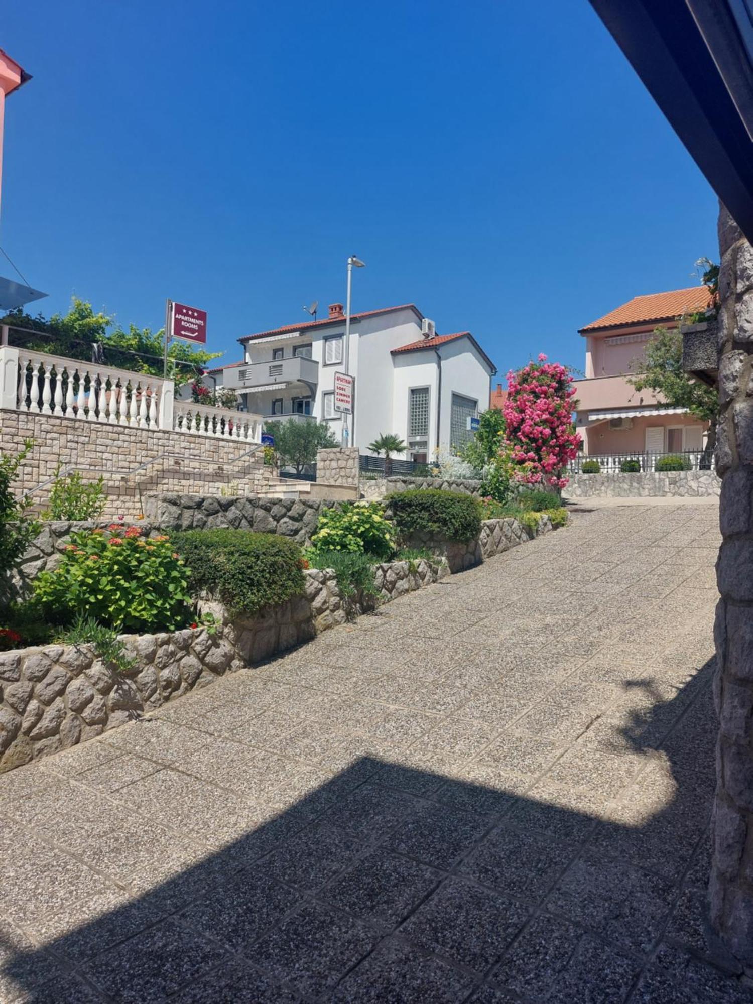 Apartmani Paradiso 克尔克 外观 照片